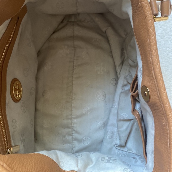 Tory Burch crossbody hobo - Picture 3 of 4
